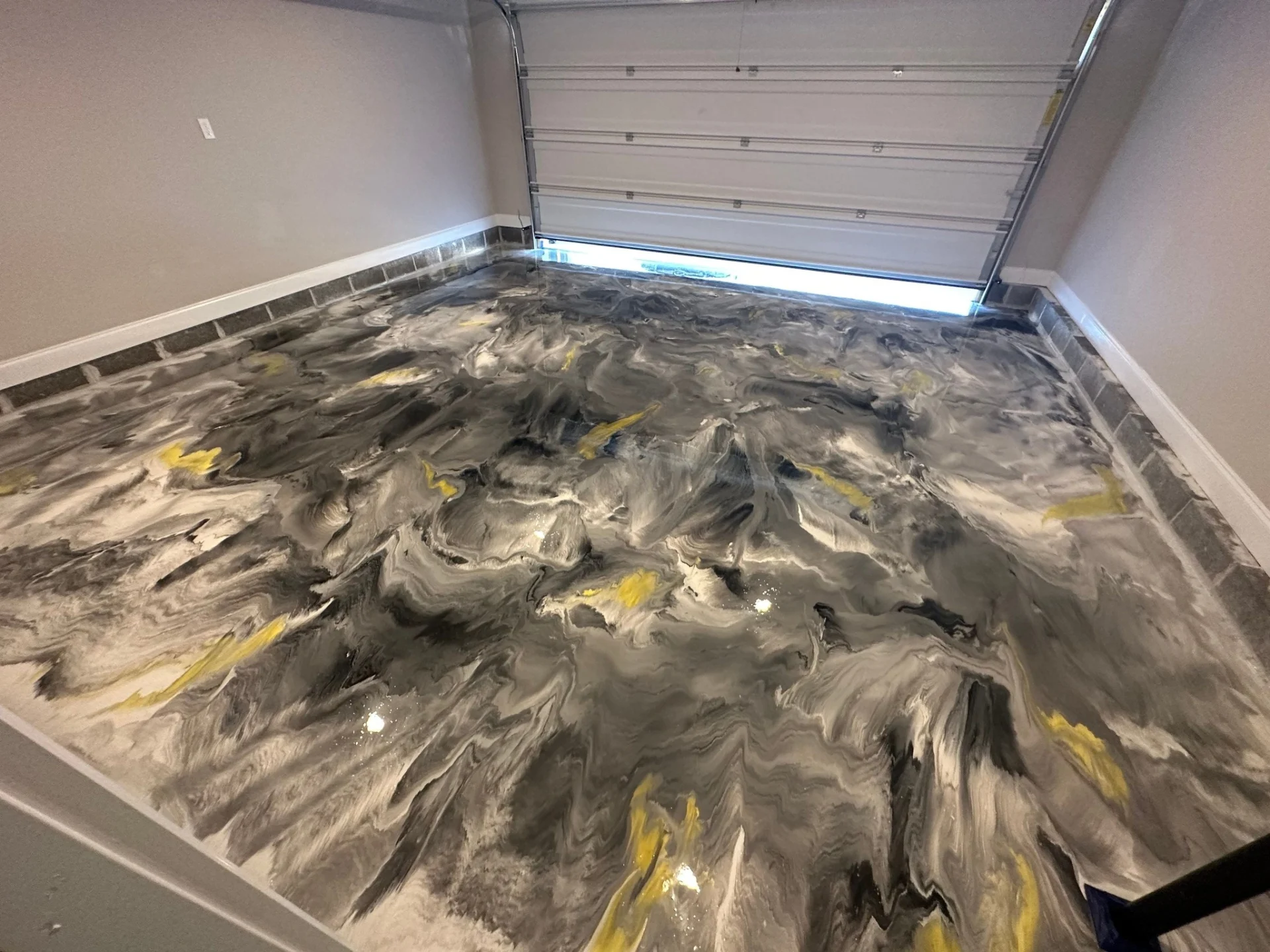 Chip and Flake Floors in Alpharetta